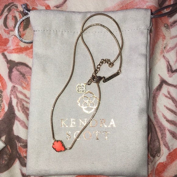 Kendra Scott Jewelry - Coral stone Kendra Scott necklace